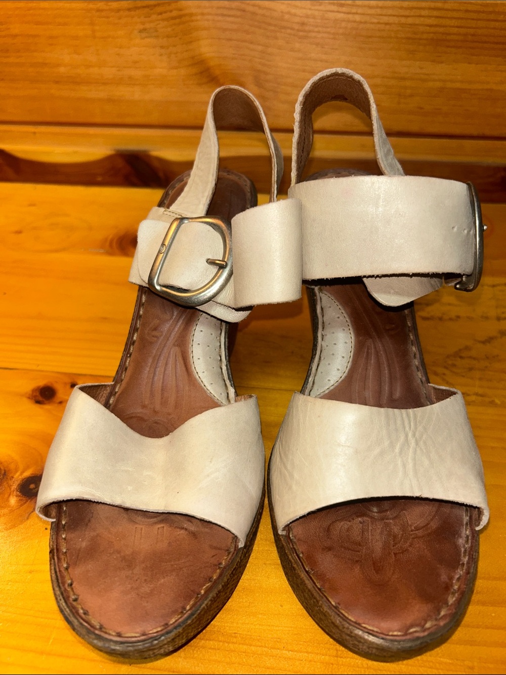 Born Cream Leather Slingback Sandals with Buckle